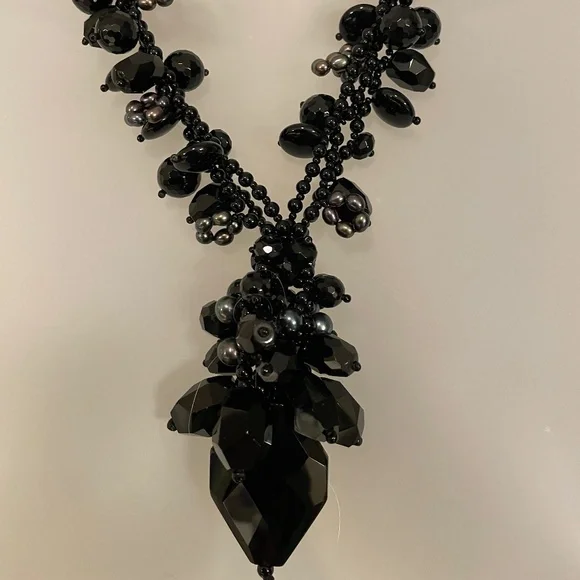 VINTAGE ONYX STATEMENT NECKLACE, NWOT - Picture 5 of 6